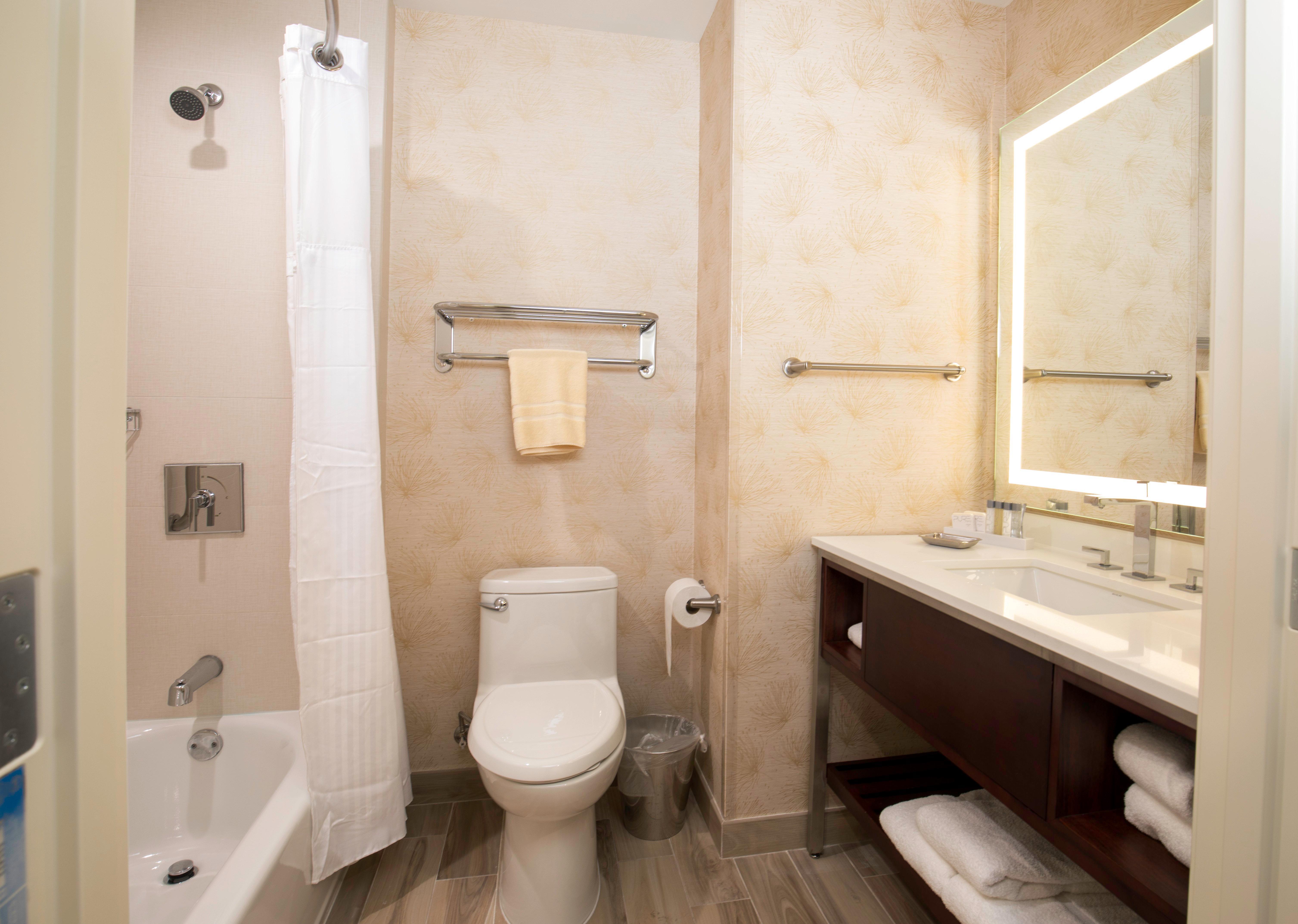 - Angeles, An Ihg 3* El Monte