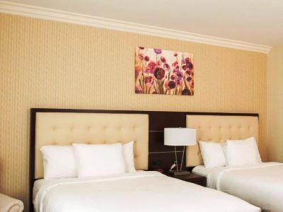 - Angeles By Ihg El Monte